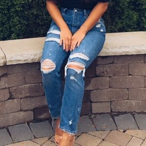High Rise Curvy fit Mom Jeans